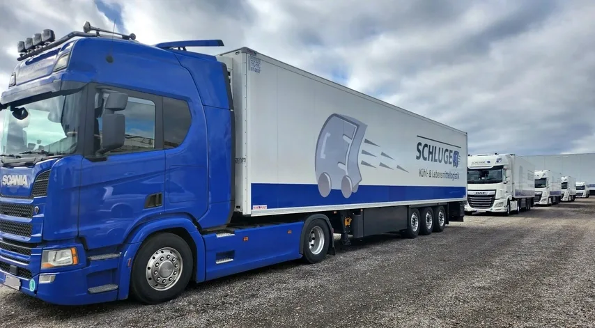 LKW-Beschriftung bei Stickerandmore in Wiener Neustadt